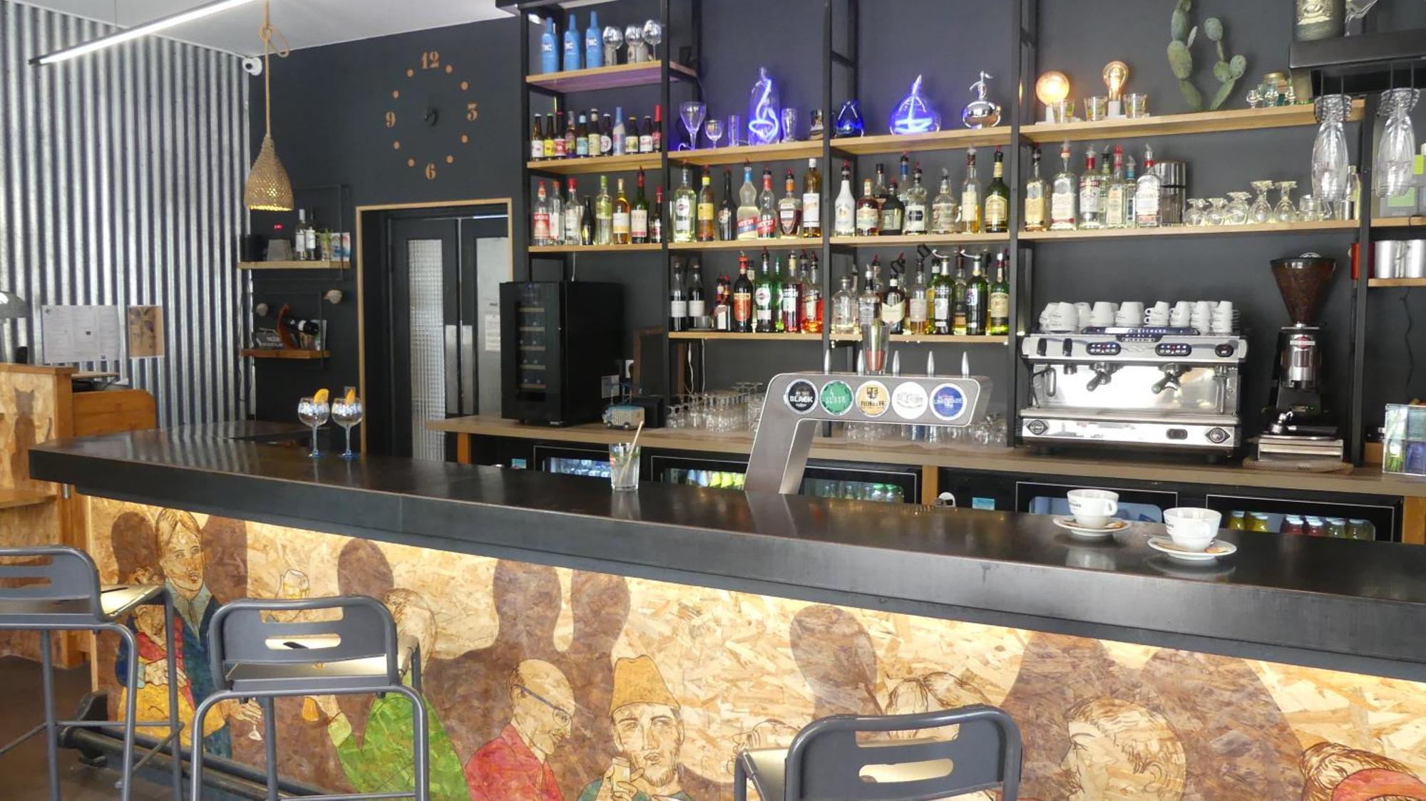 勒斯宾酒店 圣特罗让莱班 外观 照片