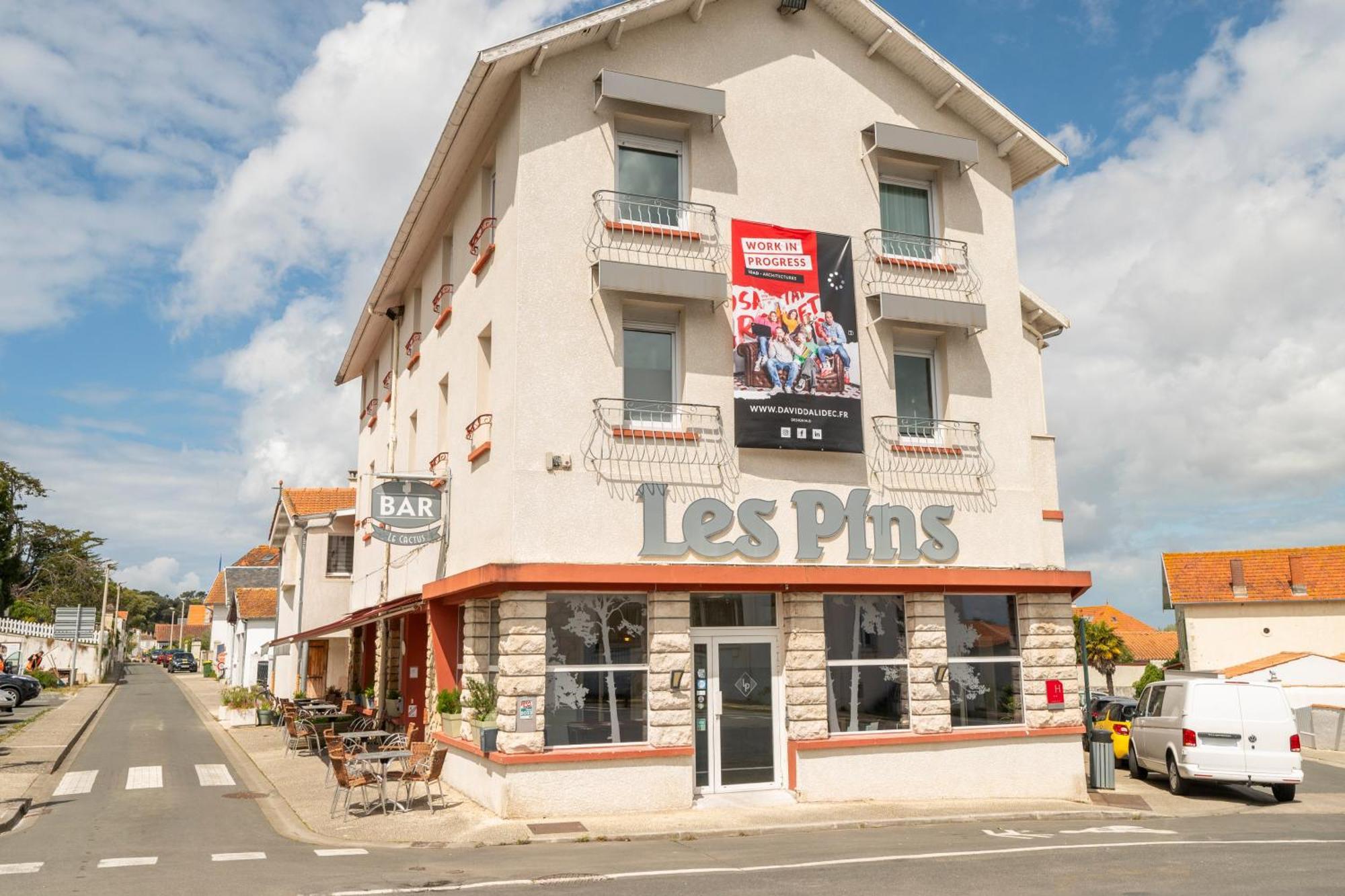 勒斯宾酒店 圣特罗让莱班 外观 照片